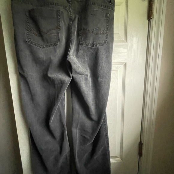 Gray Jeans - Picture 3 of 6